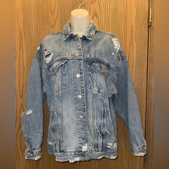 American Eagle Trucker Jacket Denim Jean Blue Distressed Unisex Size S - Picture 1 of 14